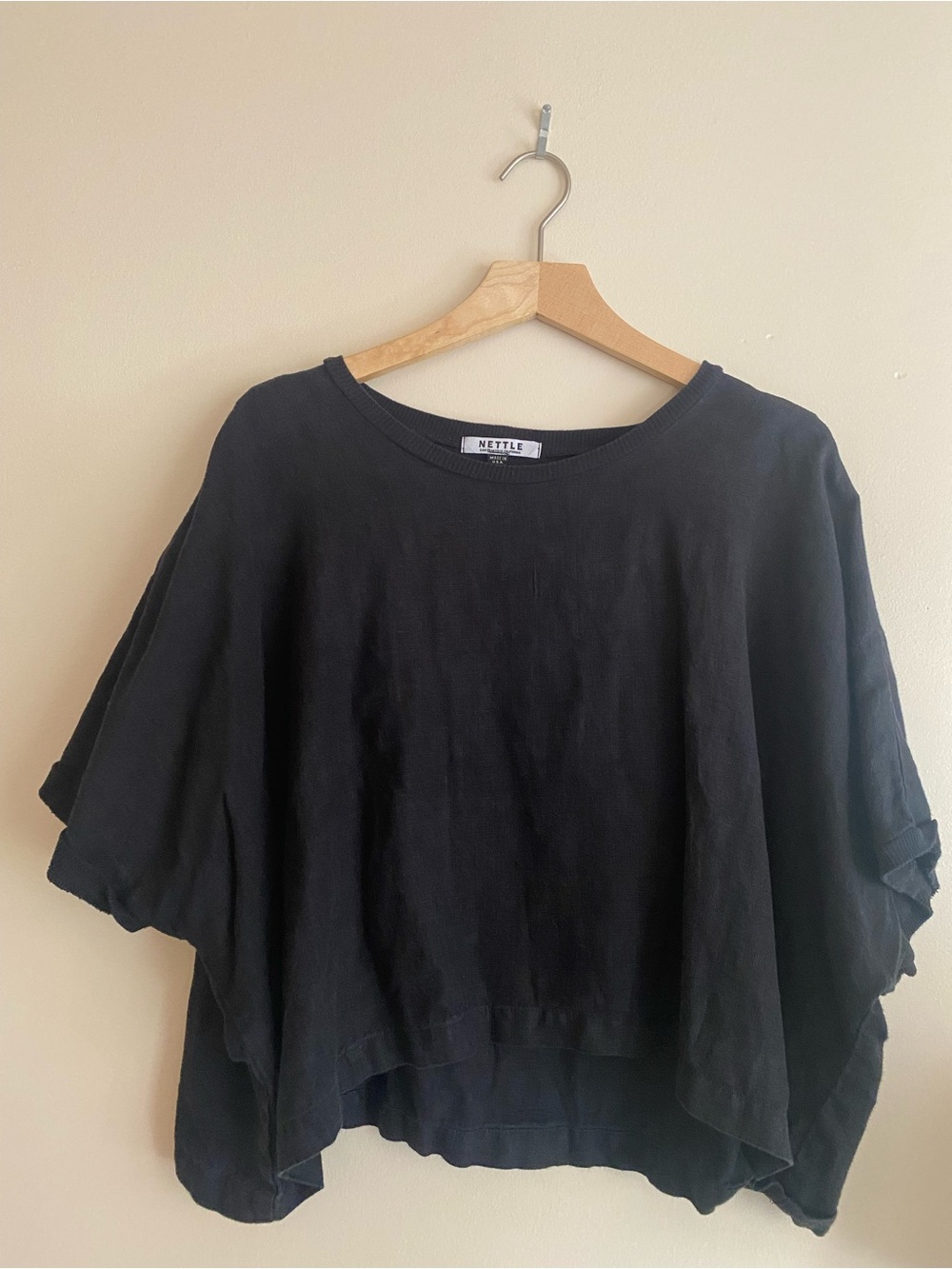 Nettle Studios linen Tee in black - Picture 2 of 5